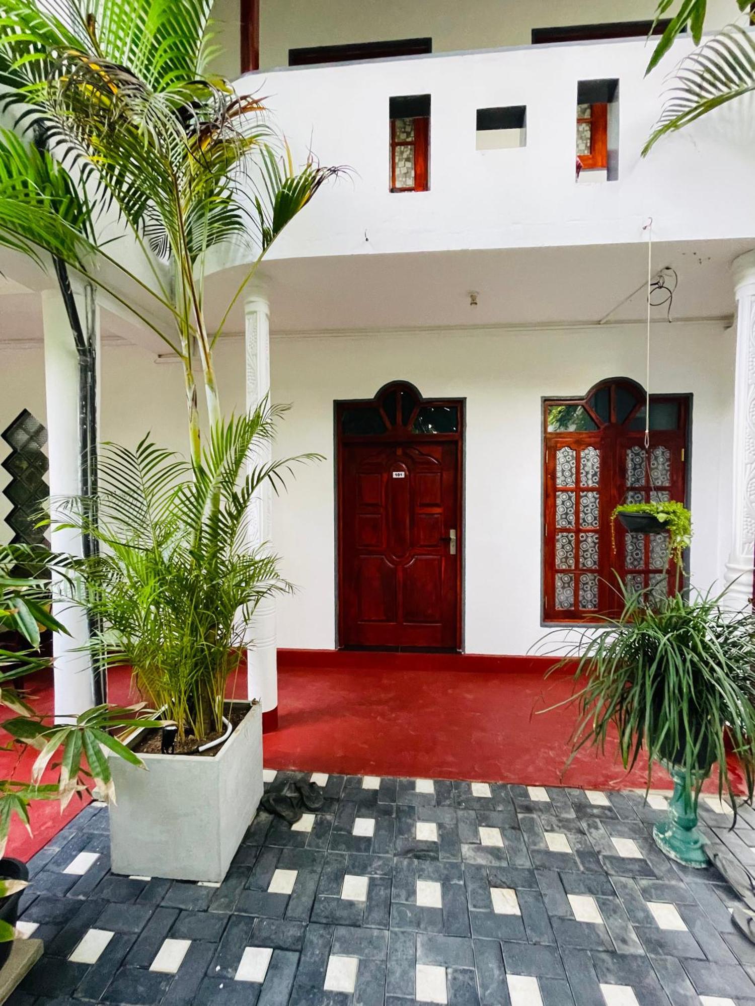 Kanthi Holiday Rest Homestay 米瑞莎 外观 照片