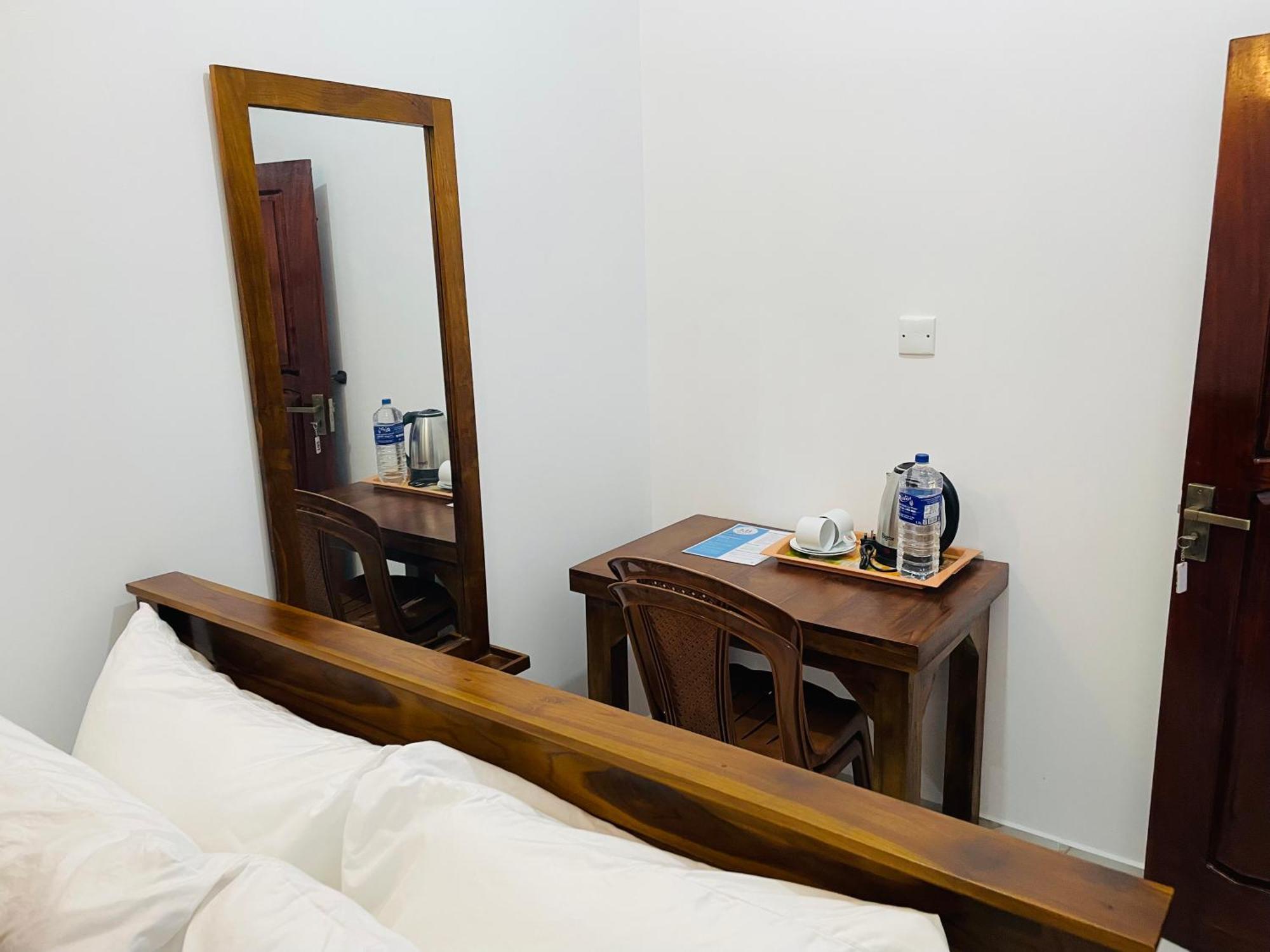 Kanthi Holiday Rest Homestay 米瑞莎 外观 照片