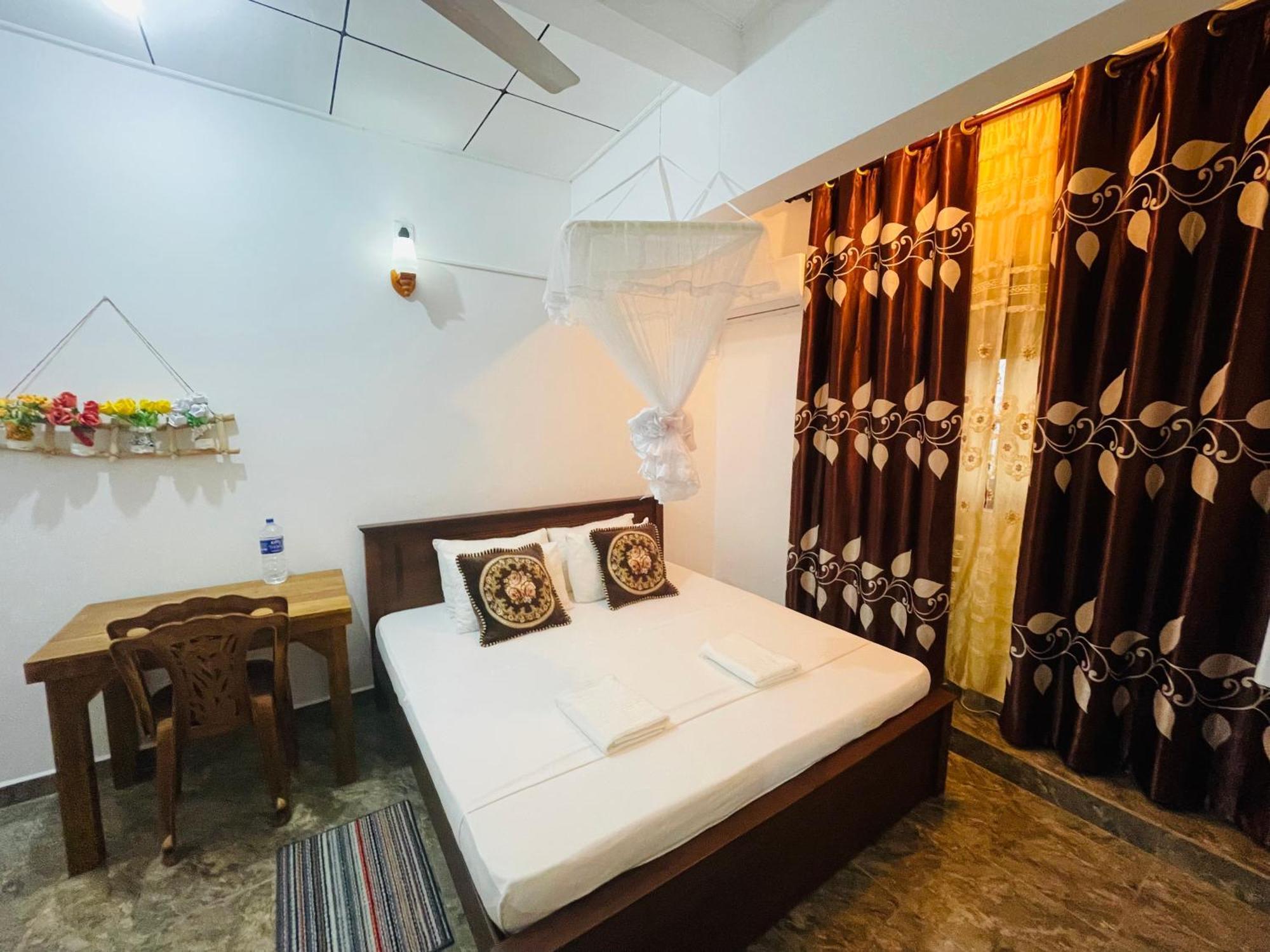 Kanthi Holiday Rest Homestay 米瑞莎 外观 照片